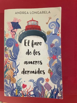 El faro de los amores dormidos