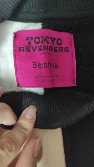 Sudadera con estampado anime