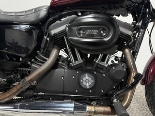 HARLEY DAVIDSON SPORTSTER 883 ROADSTER