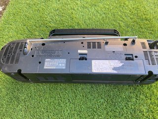 Radio Cassette Sanyo Negro