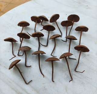Clavos forja antiguos