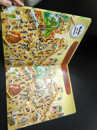 Libro "Los enigmas de Lobo. Busca y encuentra"