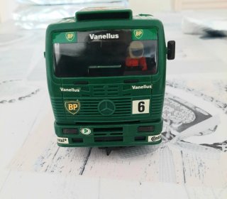 Camión Mercedes BP Vanellus Scalextric