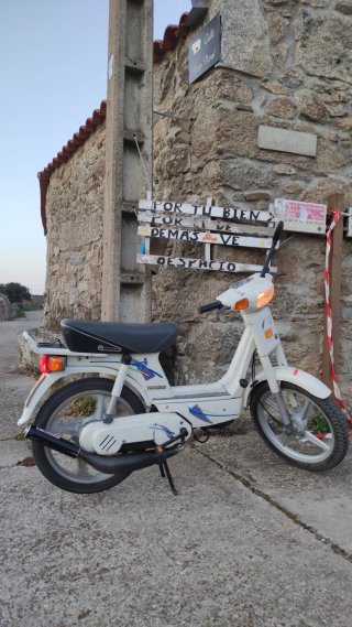 Vespino F9