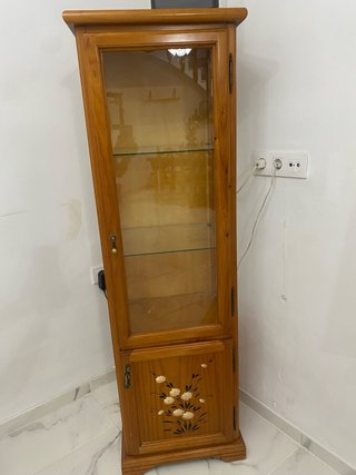 Vitrina madera maciza cristal