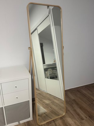 Espejo de pie madera Ikea