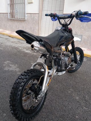 Pitbike 125cc Enduro/Motocross Negra y Blanca