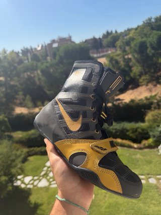 Nike Hyperko 1 Talla 39 y 38,5 Negras y Doradas