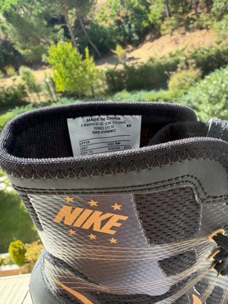 Nike Hyperko 1 Talla 39 y 38,5 Negras y Doradas
