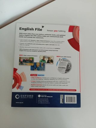 English File A1/A2 Libro ingles