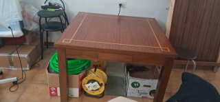 Mesa cuadrada de madera 1m