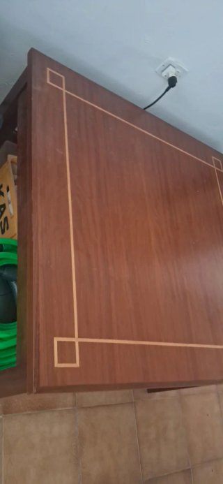 Mesa cuadrada de madera 1m