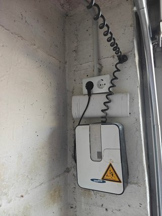 Electricista: instalación de enchufes y líneas