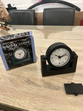 Reloj negro