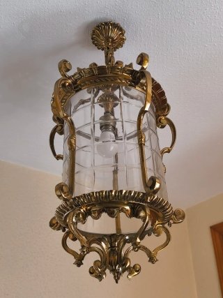 Farol antiguo colgante de bronce y cristal tallado