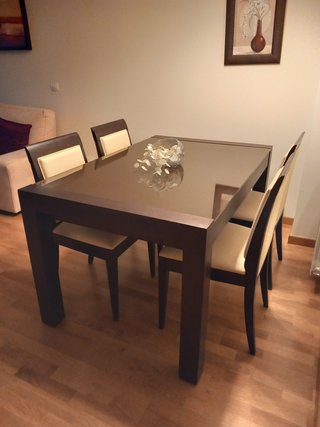 Mueble salón, mesa pequeña, mesa comedor, 4 sillas