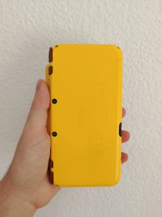 Nintendo 2DS XL (Edizione Pikachu)