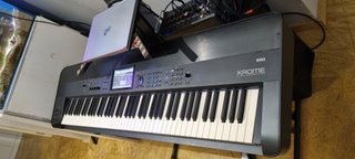 Korg Krome 88 Teclado Sintetizador Workstation