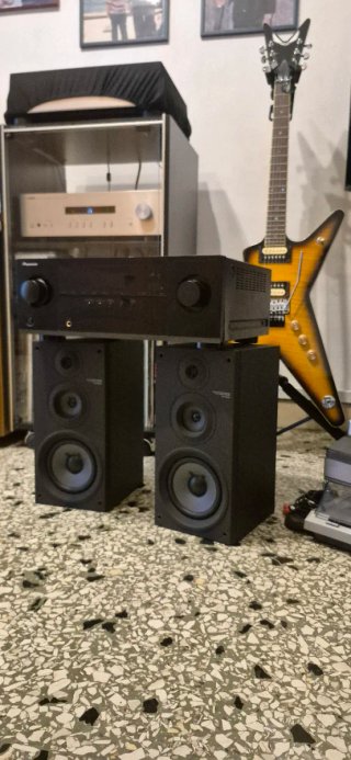 Sintoamplificatore Pioneer + Diffusori Sony