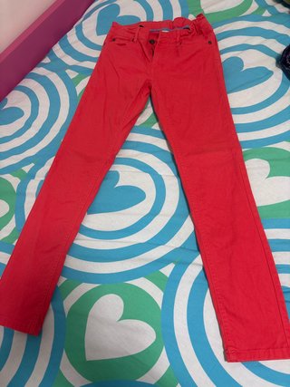 Pantalón niña rojo talla 11-12
