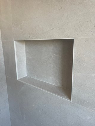 Reforma de baño, alicatado y plato de ducha