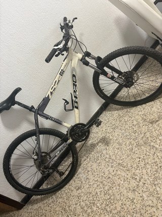 Bicicleta B-PRO ZS2
