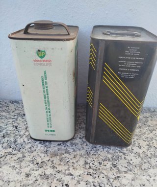 2 Latas Óleo BP e Shell 5L