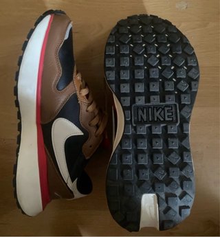 Zapatillas Nike Marrones y Negras