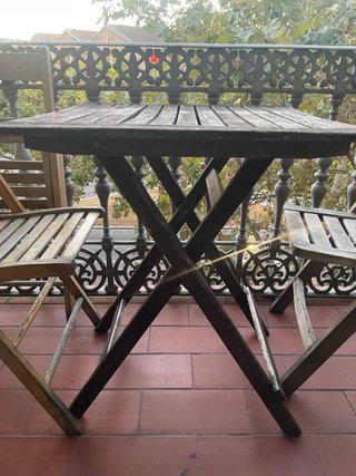 Mesa y 3 Sillas Plegables Madera
