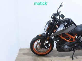 KTM DUKE 390