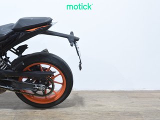 KTM DUKE 390