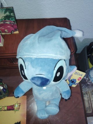 Peluche Stitch Disney con etiqueta
