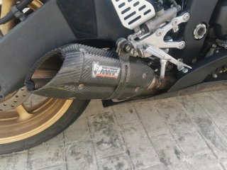 Yamaha YZF R6 2011 Negra y Dorada