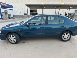 Nissan Primera 2000
