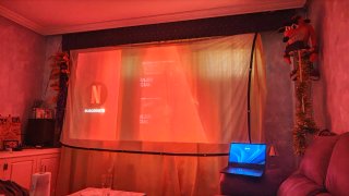 Proyector LED de 50" hasta 300", Soporta hasta 4K