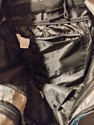 Mochila de montaña Quechua de 50L