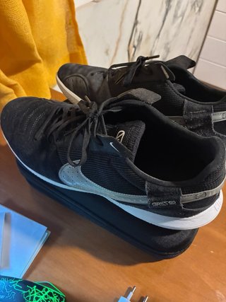 Zapatillas Nike Gato Negras y Blancas