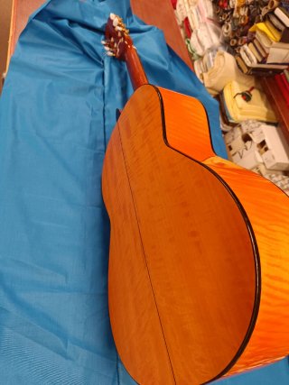 Guitarra Admira Dolores - Hecha en España