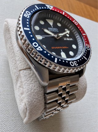Seiko SKX009 Pepsi Automático