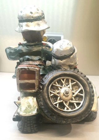 Hucha Resina Moto Sidecar Militar