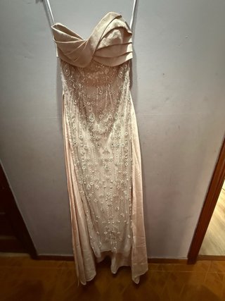 Vestido de fiesta rosa y plateado