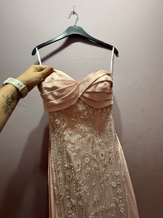 Vestido de fiesta rosa y plateado