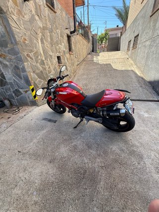 Ducati Monster Roja Impecable