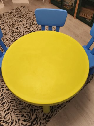 Mesa y 3 Sillas Infantiles Ikea