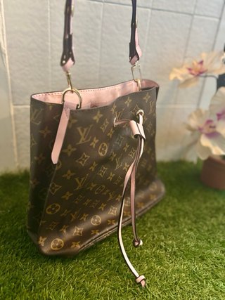 Bolso Saco Louis Vuitton Neónoé Marrón y Rosa
