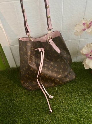 Bolso Saco Louis Vuitton Neónoé Marrón y Rosa