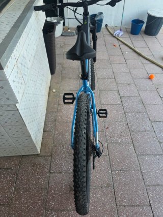 Bicicleta Cannondale montaña azul Leer descripción