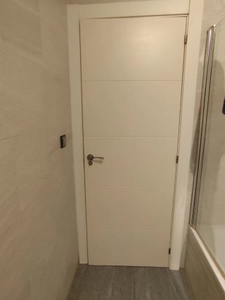 Puertas blancas interiores