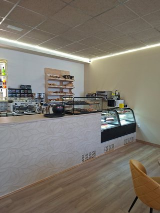 TRASPASO CAFETERÍA,CONFITERÍA,PANADERÍA