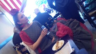 Traje de flamenca negro y rojo